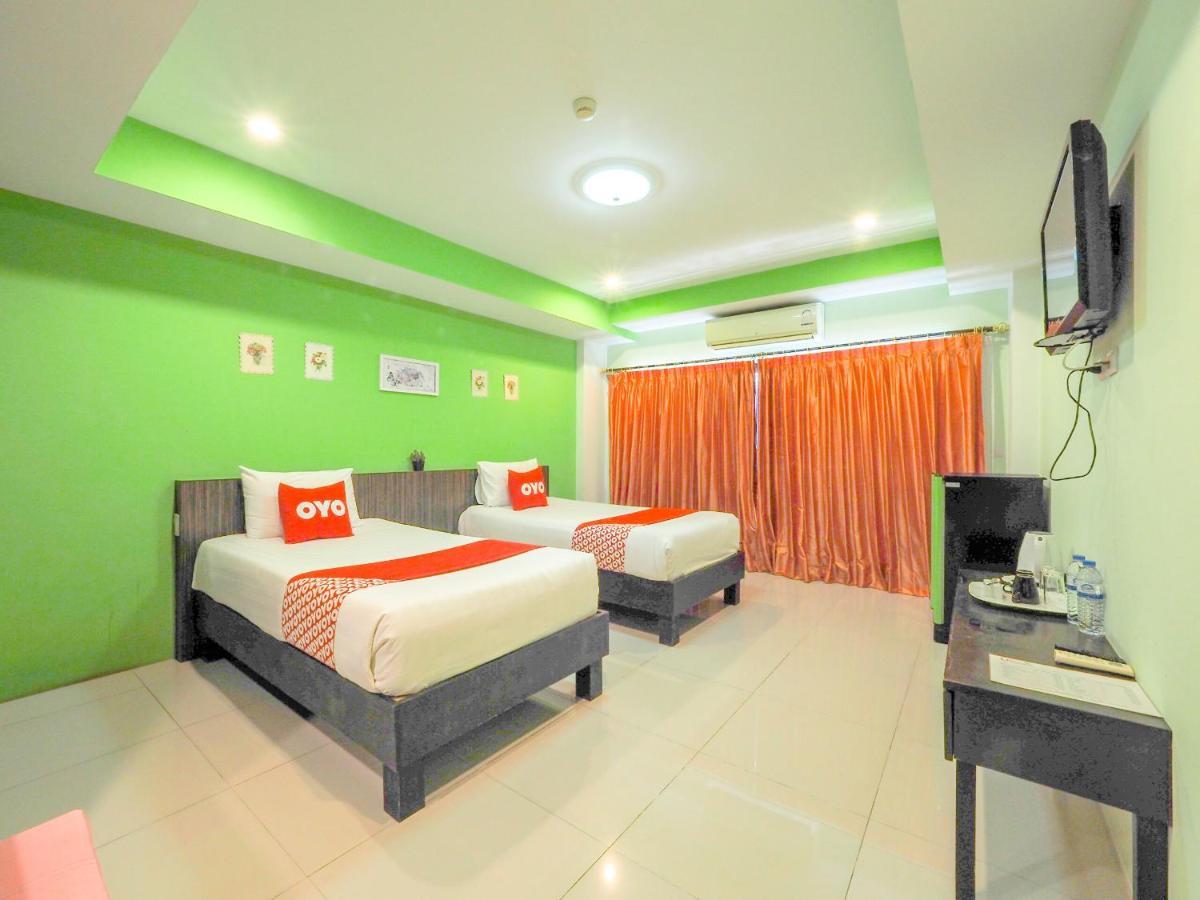 Oyo 75367 Ud Pattaya Hotel Bang Lamung Esterno foto
