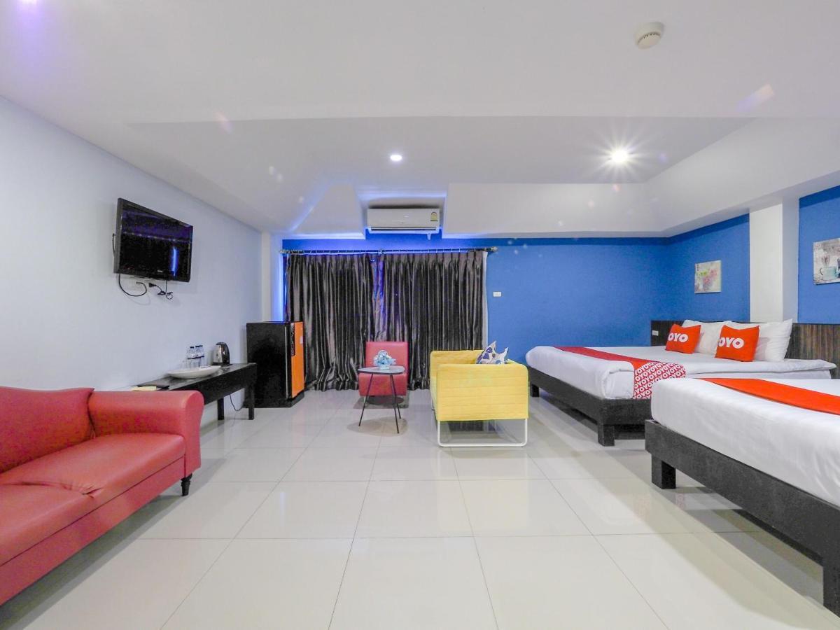 Oyo 75367 Ud Pattaya Hotel Bang Lamung Esterno foto