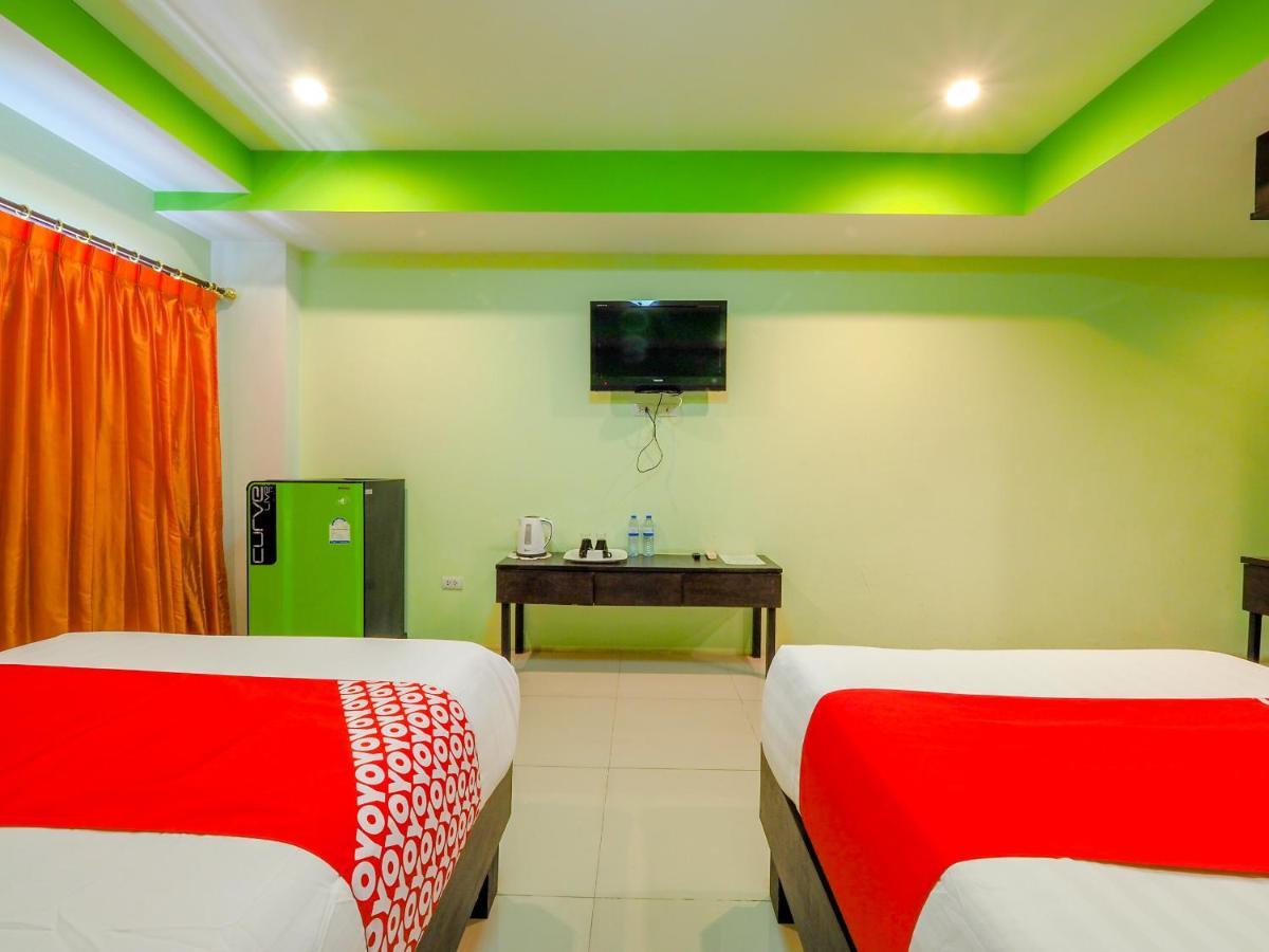 Oyo 75367 Ud Pattaya Hotel Bang Lamung Esterno foto