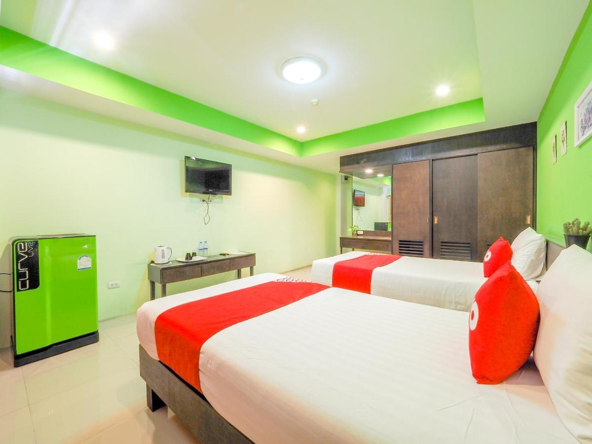 Oyo 75367 Ud Pattaya Hotel Bang Lamung Esterno foto