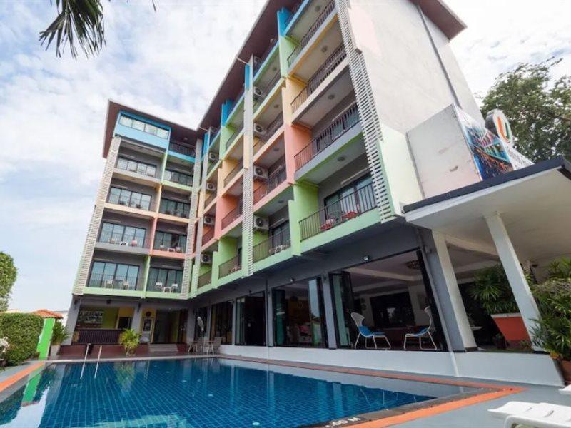 Oyo 75367 Ud Pattaya Hotel Bang Lamung Esterno foto