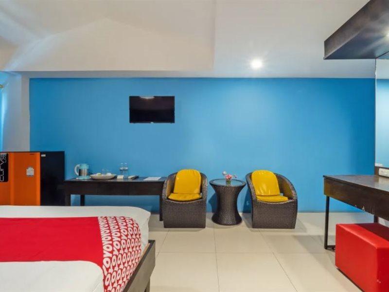 Oyo 75367 Ud Pattaya Hotel Bang Lamung Esterno foto