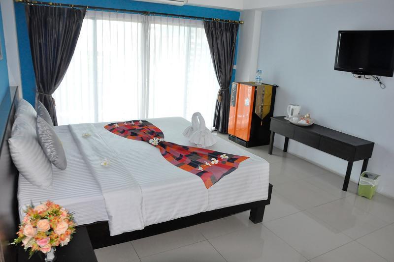 Oyo 75367 Ud Pattaya Hotel Bang Lamung Esterno foto