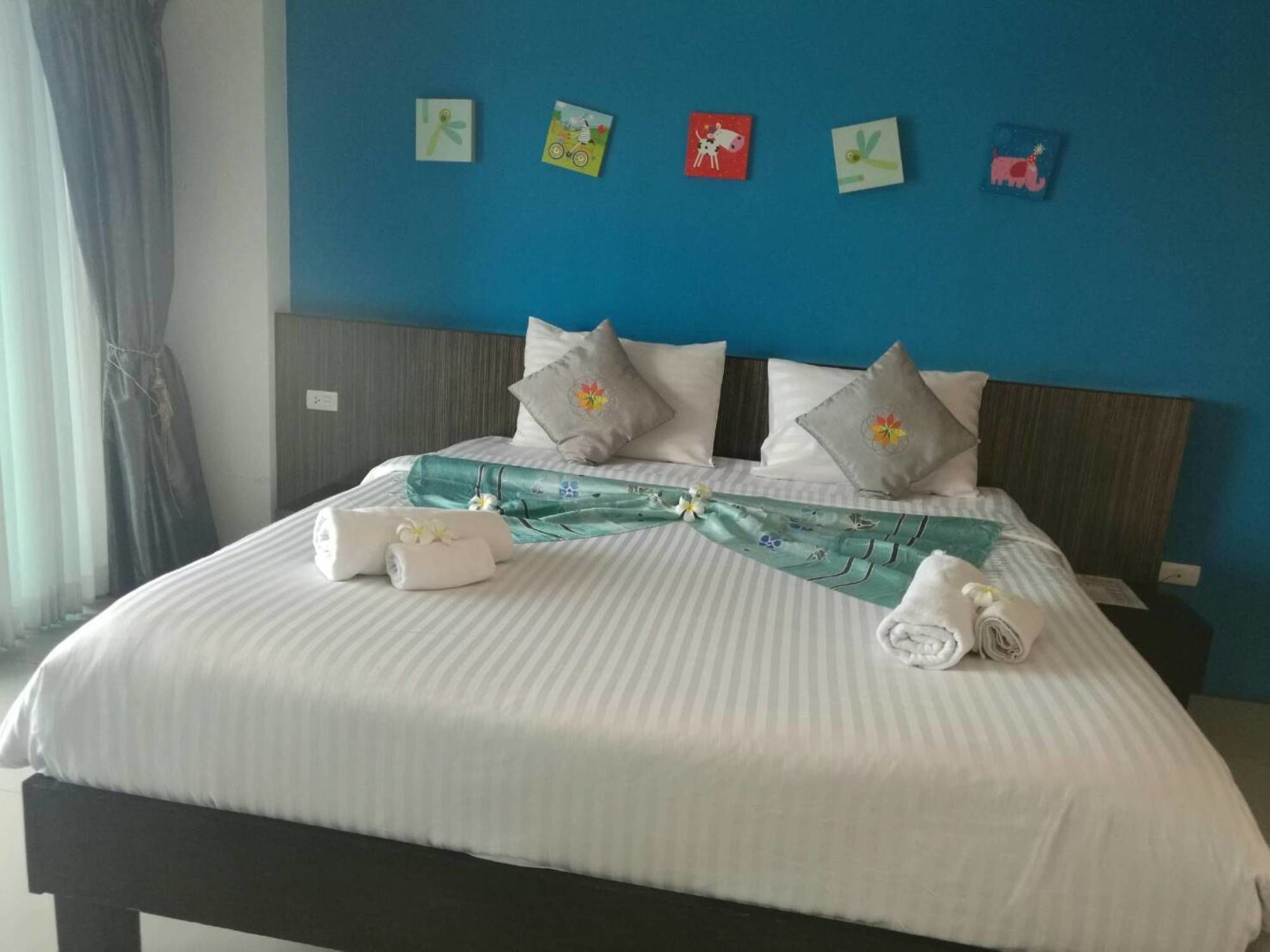 Oyo 75367 Ud Pattaya Hotel Bang Lamung Esterno foto